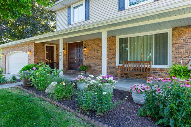 52399 Cavalier Court, South Bend, IN 46635