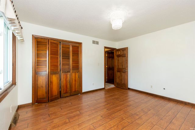 52399 Cavalier Court, South Bend, IN 46635