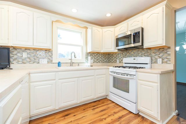 52399 Cavalier Court, South Bend, IN 46635