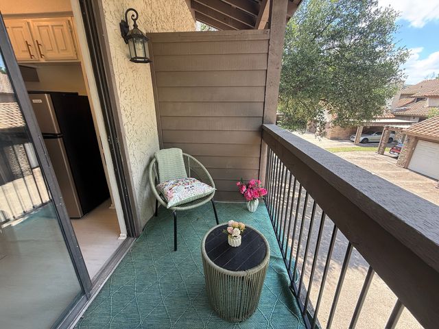 336 Melrose Drive 8A, Richardson, TX 75080