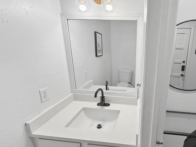 336 Melrose Drive 8A, Richardson, TX 75080
