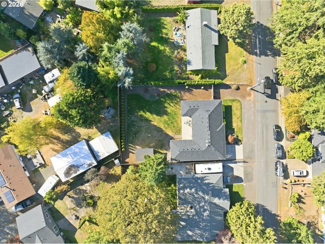 5840 Sw BURMA Rd, Lake Oswego, OR 97035