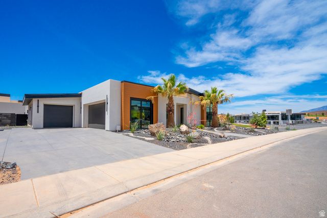 3606 S CYPRESS RD, Hurricane, UT 84737