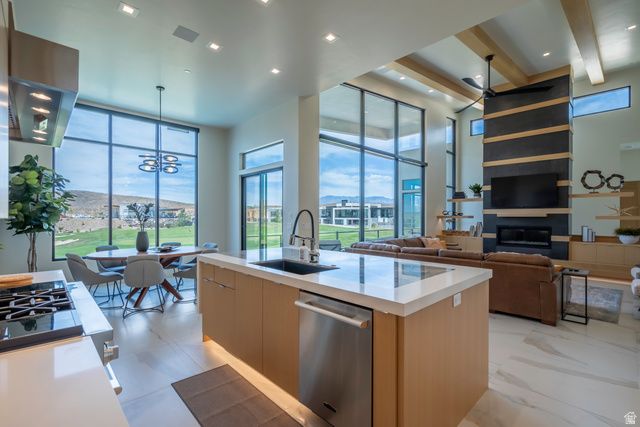 3606 S CYPRESS RD, Hurricane, UT 84737