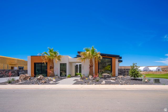 3606 S CYPRESS RD, Hurricane, UT 84737