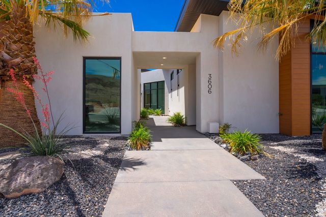 3606 S CYPRESS RD, Hurricane, UT 84737