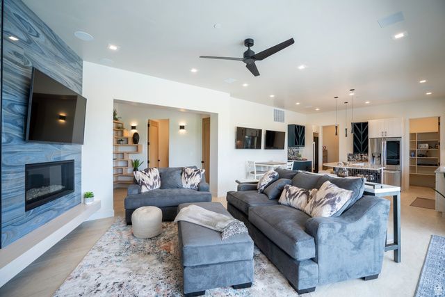 3606 S CYPRESS RD, Hurricane, UT 84737
