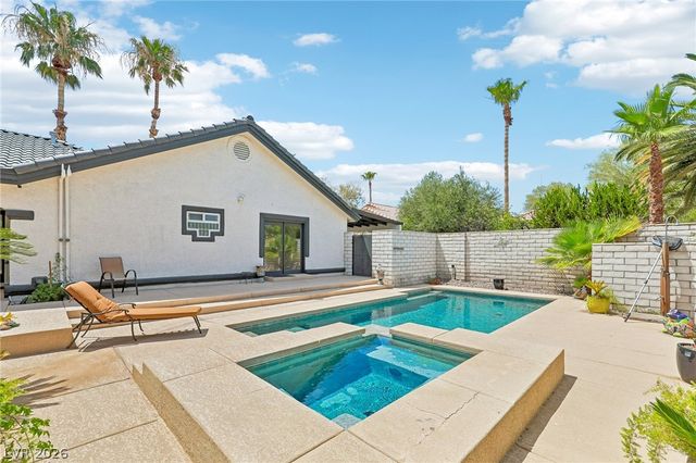 1700 Charles Lam Court, Las Vegas, NV 89117