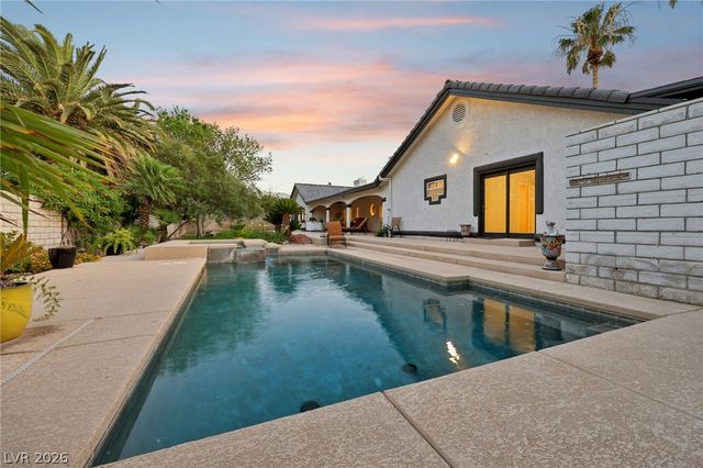 1700 Charles Lam Court, Las Vegas, NV 89117