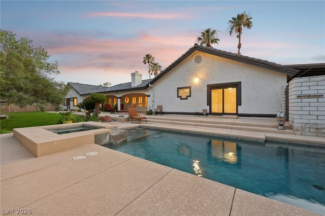 1700 Charles Lam Court, Las Vegas, NV 89117