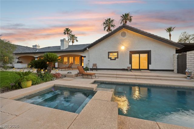 1700 Charles Lam Court, Las Vegas, NV 89117