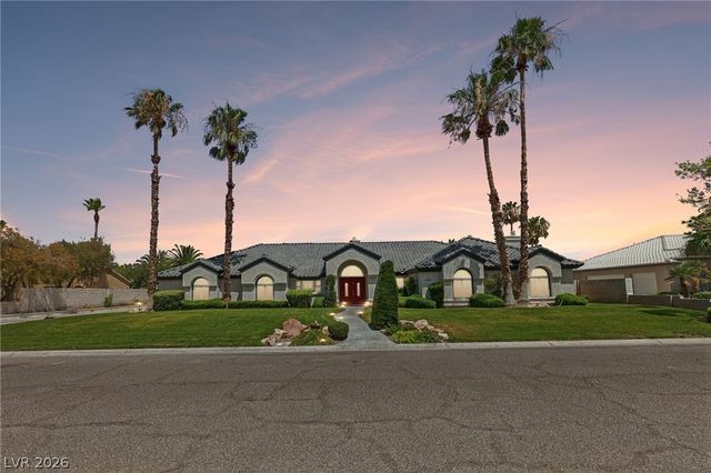 1700 Charles Lam Court, Las Vegas, NV 89117