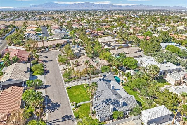 1700 Charles Lam Court, Las Vegas, NV 89117