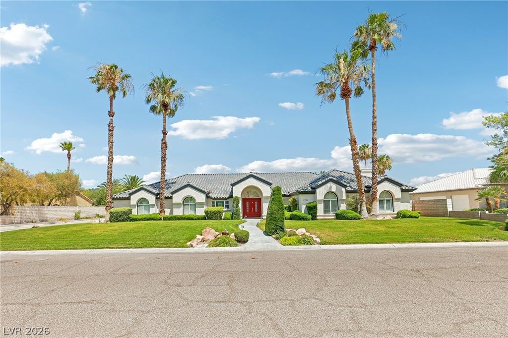 1700 Charles Lam Court, Las Vegas, NV 89117