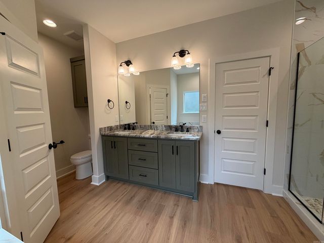 1 Woodhaven Ct., Jacksonville, AR 72076