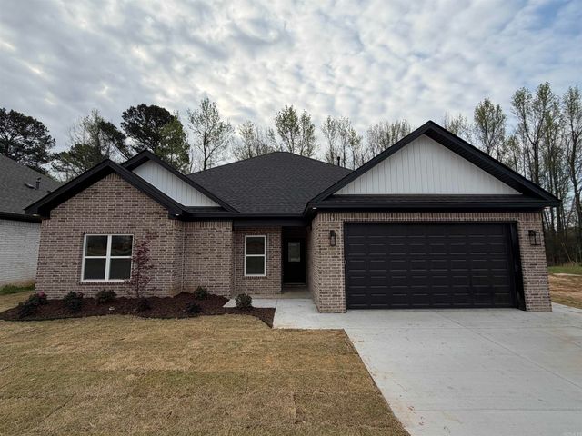 1 Woodhaven Ct., Jacksonville, AR 72076