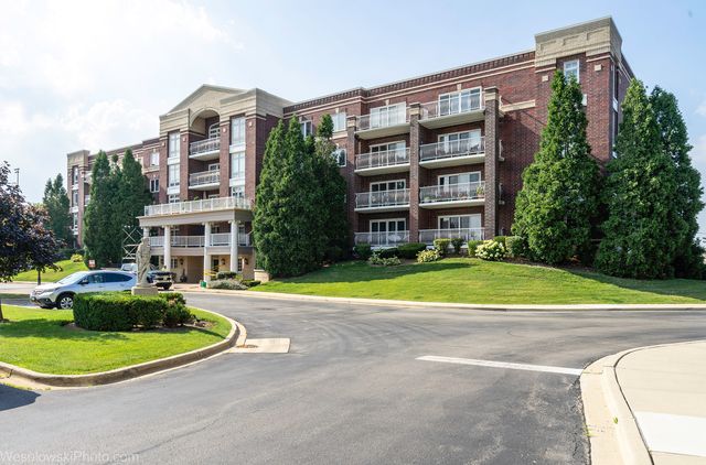 7091 W Touhy Avenue 505, Niles, IL 60714