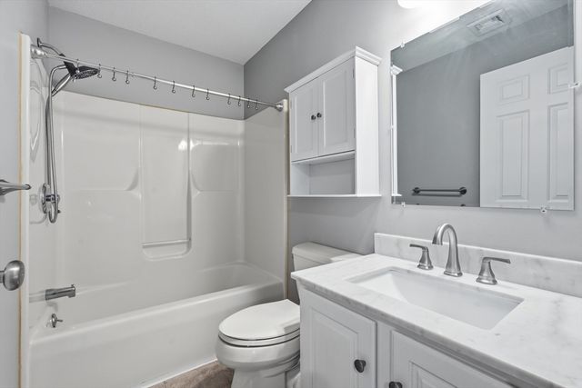 27 Judy Ln, East Longmeadow, MA 01028