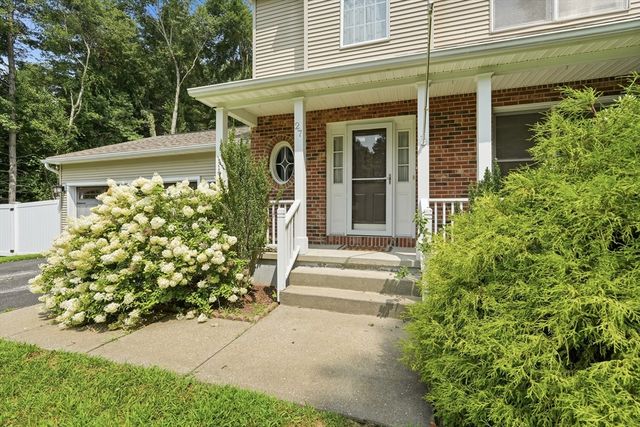 27 Judy Ln, East Longmeadow, MA 01028