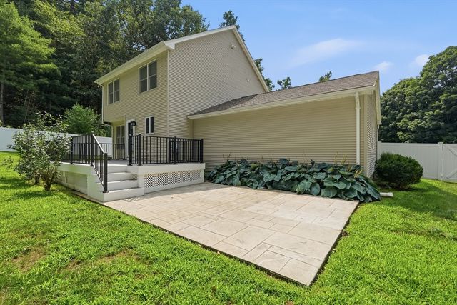 27 Judy Ln, East Longmeadow, MA 01028