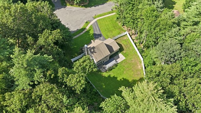 27 Judy Ln, East Longmeadow, MA 01028