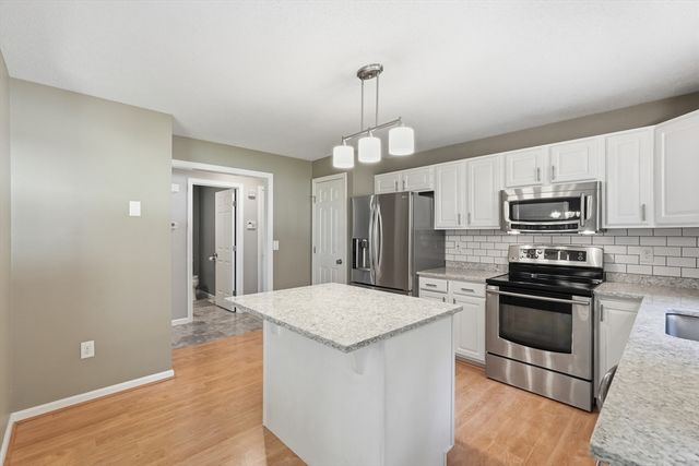 27 Judy Ln, East Longmeadow, MA 01028