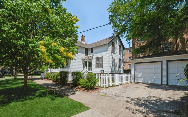 813 Hamlin Street, Evanston, IL 60201