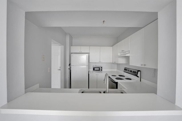 3020 NE 32nd Avenue 807, Fort Lauderdale, FL 33308