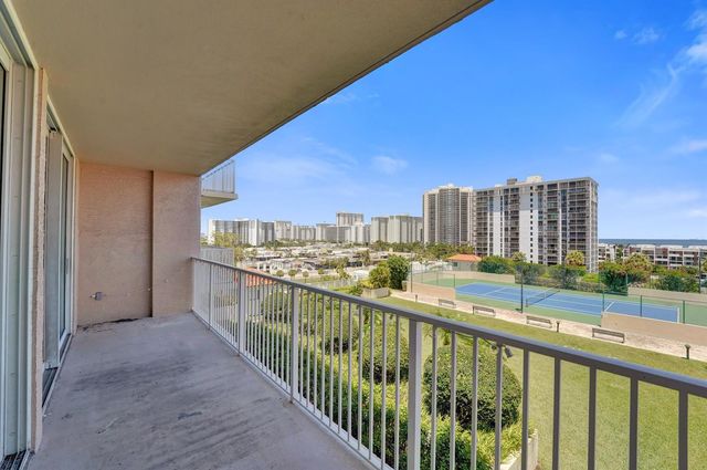 3020 NE 32nd Avenue 807, Fort Lauderdale, FL 33308