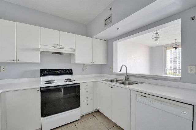 3020 NE 32nd Avenue 807, Fort Lauderdale, FL 33308