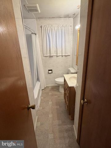 902 KINER AVE, Lebanon, PA 17042