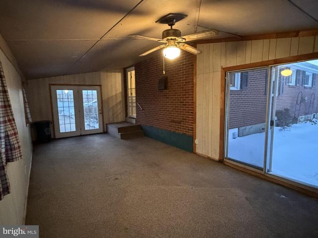 902 KINER AVE, Lebanon, PA 17042