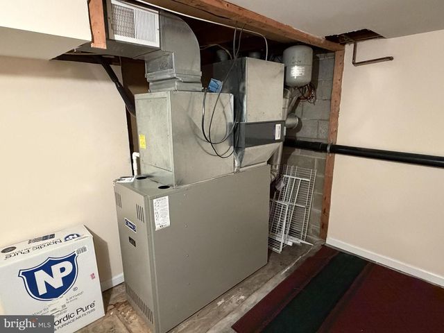 902 KINER AVE, Lebanon, PA 17042