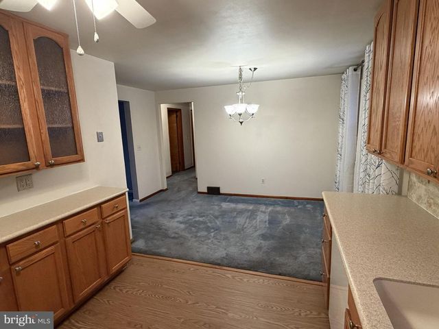 902 KINER AVE, Lebanon, PA 17042