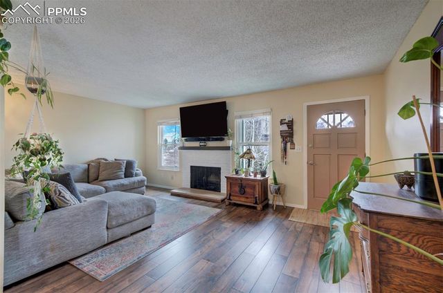 813 San Gabriel Place, Colorado Springs, CO 80906