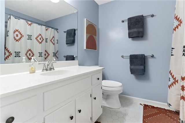 1286 Tred Avon Way SW, Lilburn, GA 30047