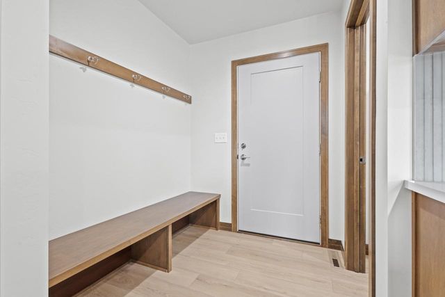 2998 CREEKWOOD DRIVE, Green Bay, WI 54311