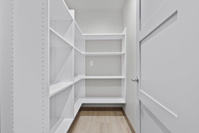 2998 CREEKWOOD DRIVE, Green Bay, WI 54311