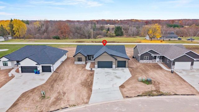 2998 CREEKWOOD DRIVE, Green Bay, WI 54311