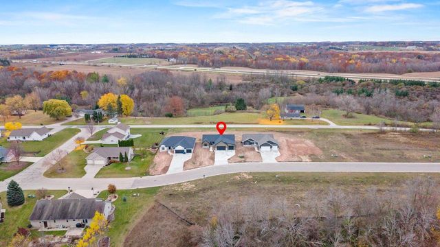 2998 CREEKWOOD DRIVE, Green Bay, WI 54311