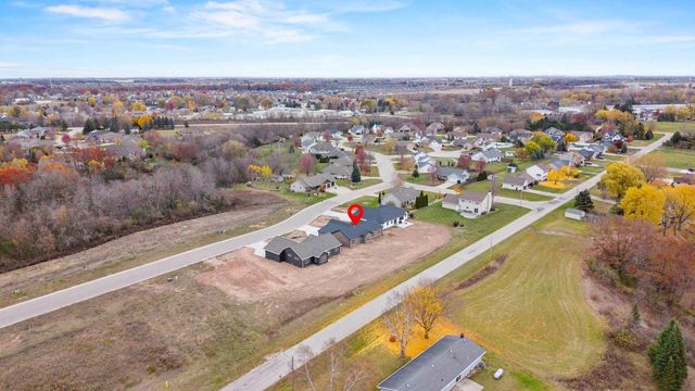 2998 CREEKWOOD DRIVE, Green Bay, WI 54311