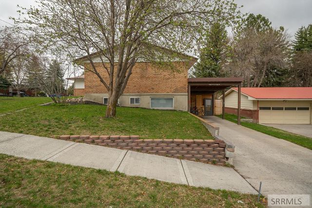 275 E 4th S, Rexburg, ID 83440