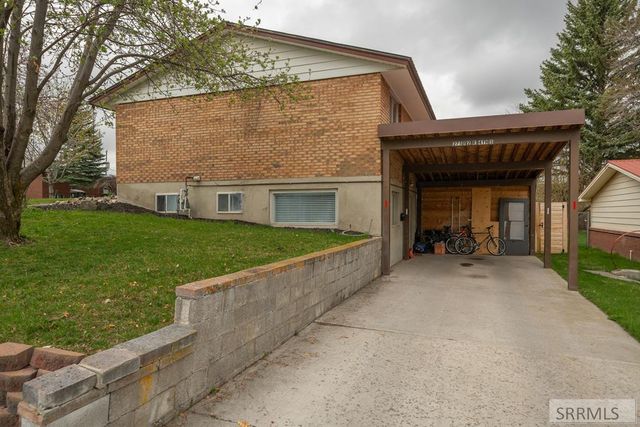 275 E 4th S, Rexburg, ID 83440