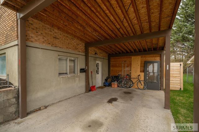 275 E 4th S, Rexburg, ID 83440
