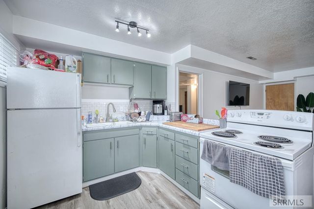 275 E 4th S, Rexburg, ID 83440