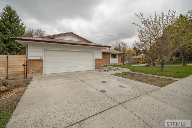 275 E 4th S, Rexburg, ID 83440