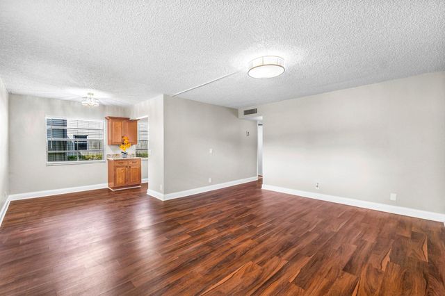 733 Normandy P 733, Delray Beach, FL 33484