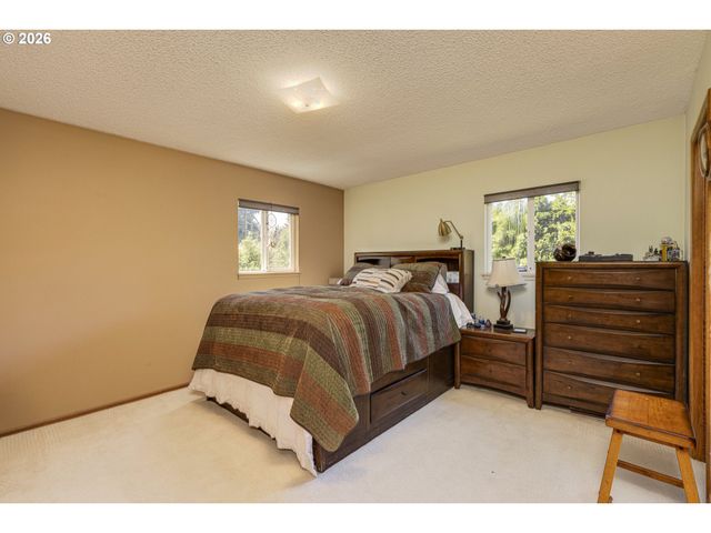 492 N LARCH Ave, Stayton, OR 97383