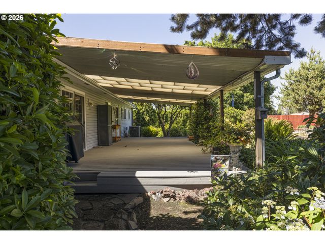 492 N LARCH Ave, Stayton, OR 97383