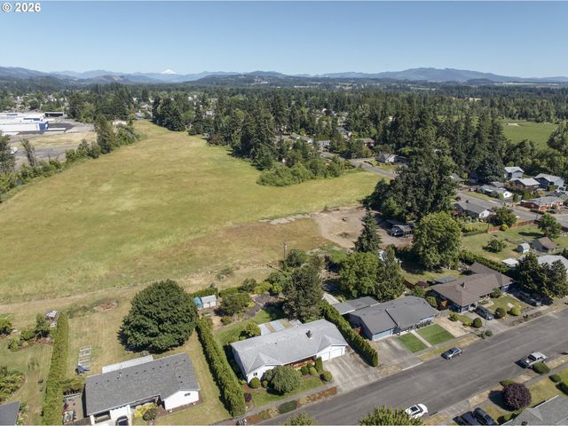 492 N LARCH Ave, Stayton, OR 97383